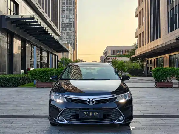 Toyota Camry 2015
