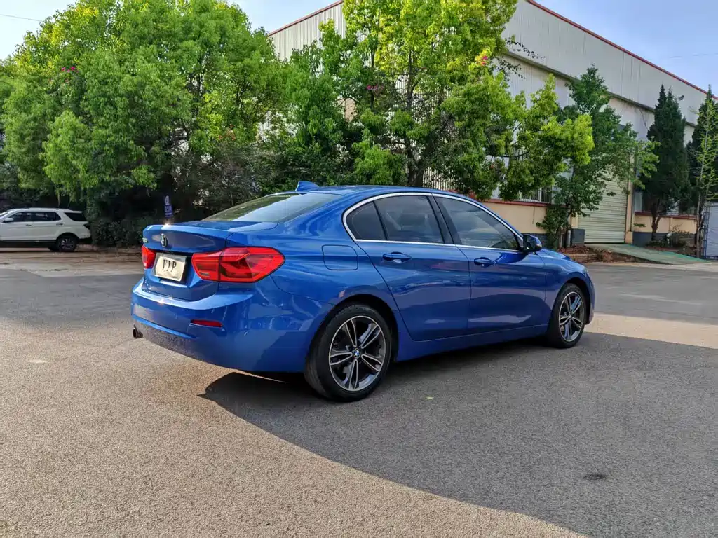 BMW 1 Series 2019 — фото 6