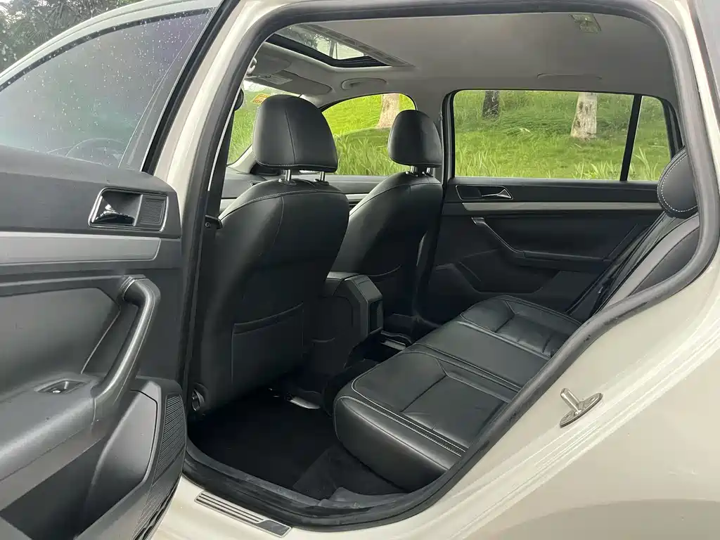 Volkswagen Gran Lavida 2016