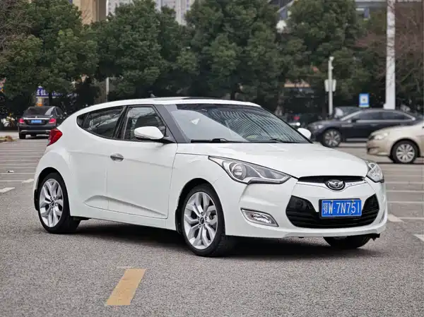 Hyundai Veloster 2012