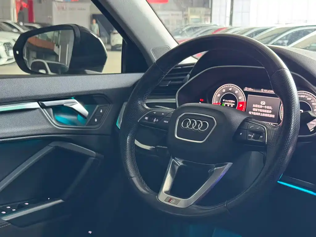 Audi Q3 Sportback 2022 — фото 21
