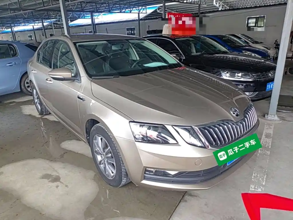 Skoda Octavia 2021 — фото 4