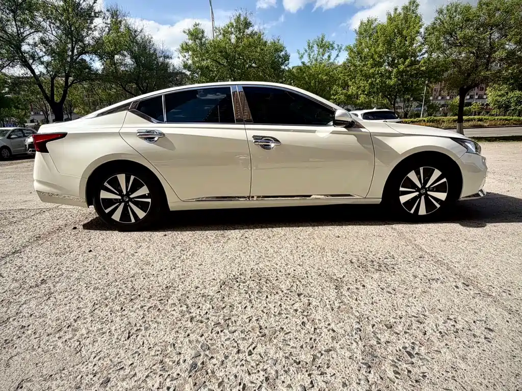 Nissan Teana 2021