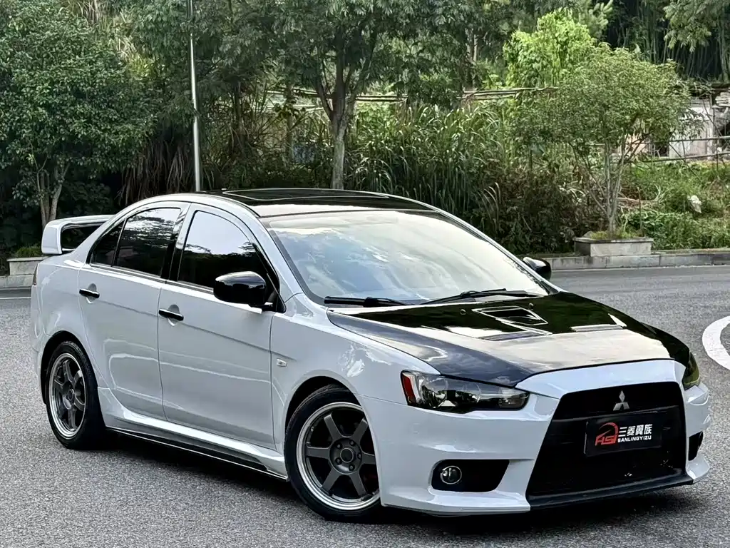 Mitsubishi Lancer EX 2015 — фото 3