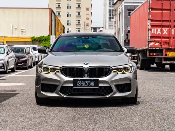BMW M5 2020