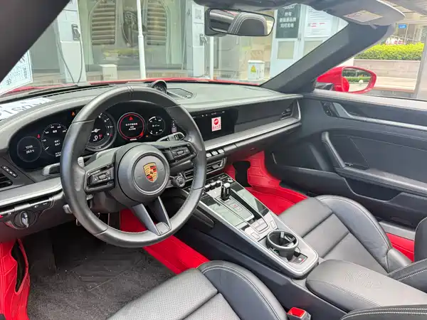 Porsche 911 2020