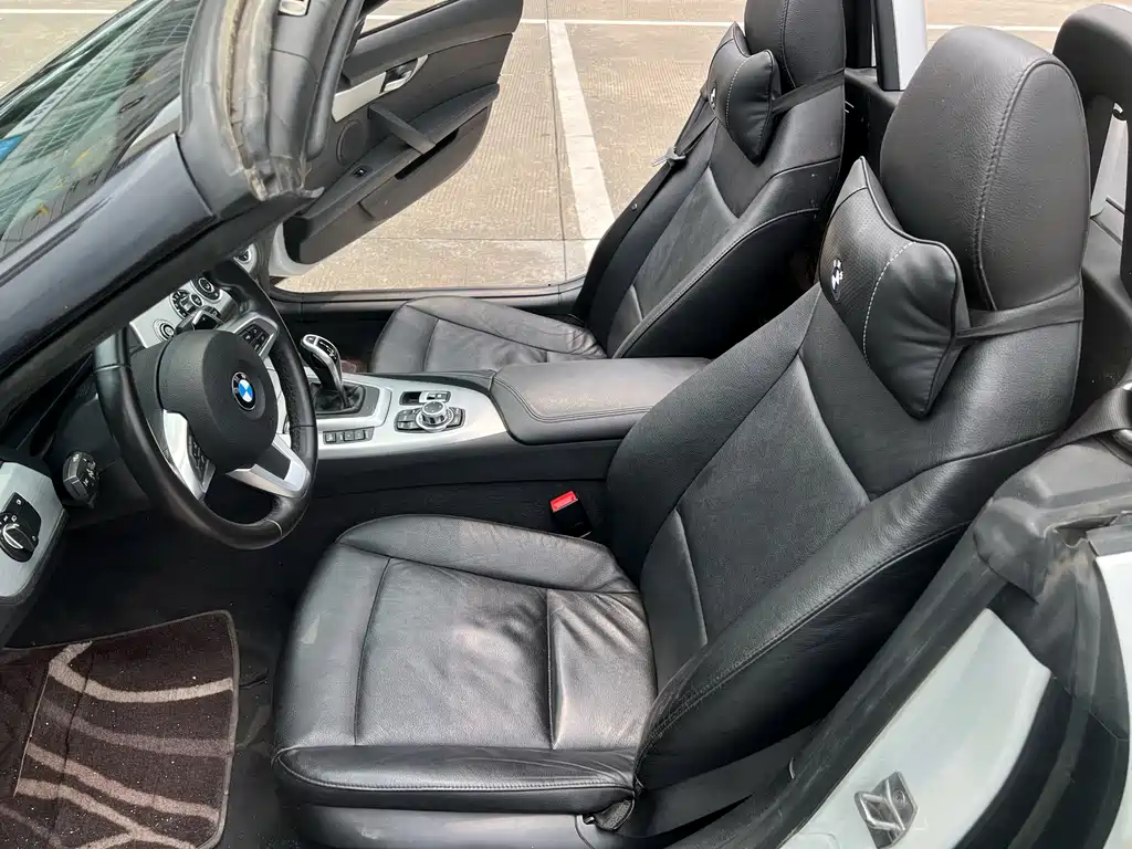 BMW Z4 2013 — фото 16
