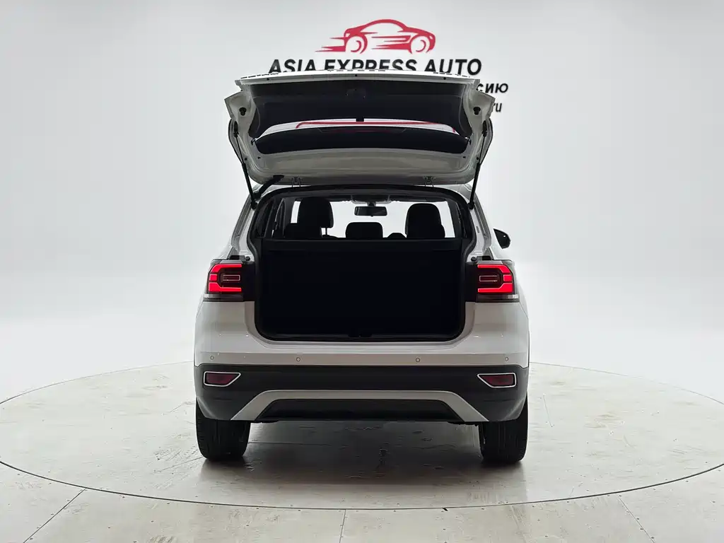 Volkswagen Explore The Shadows 2023