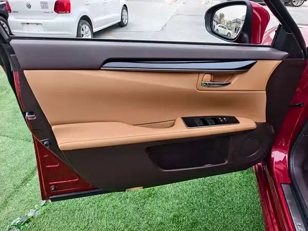 Lexus ES 2015