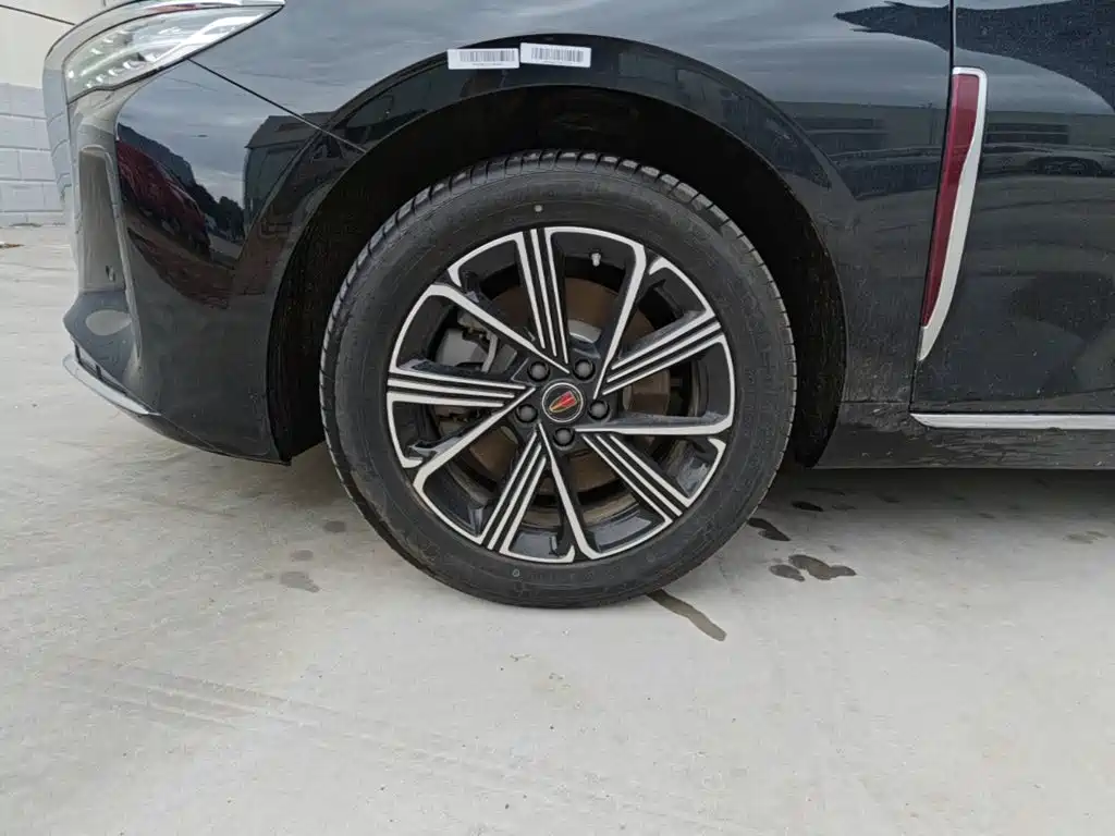 Hongqi H5 PHEV 2025 — фото 23