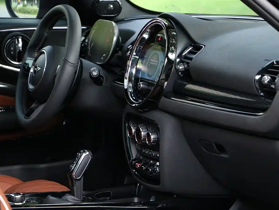 MINI Clubman 2021 — фото 19