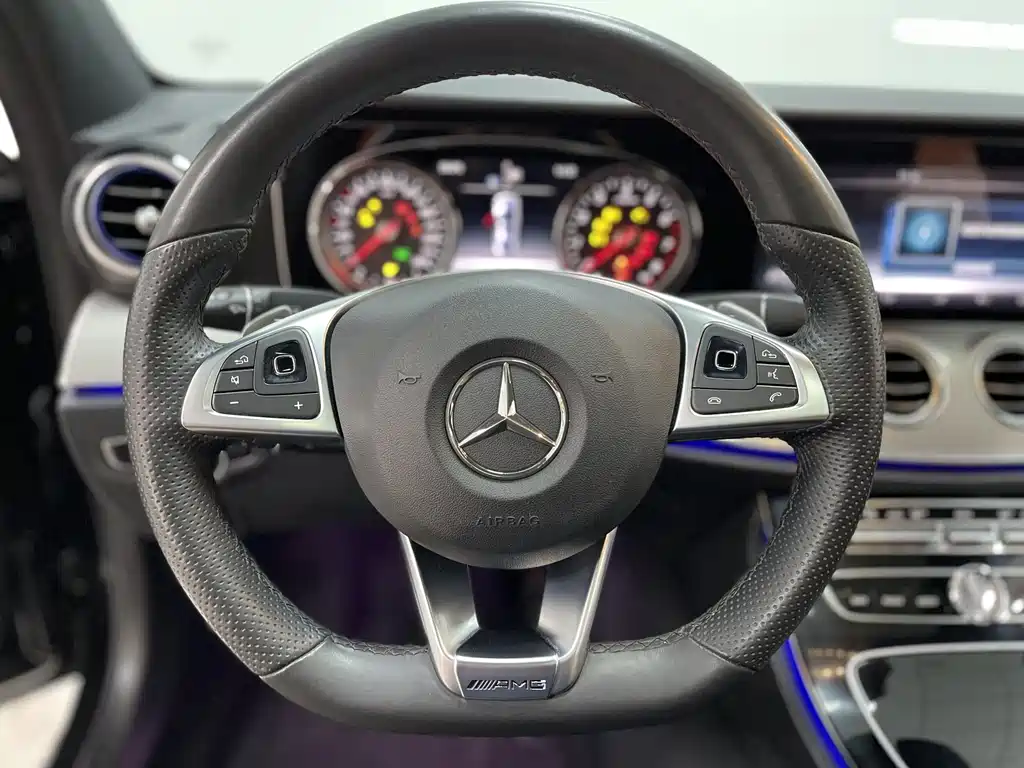 Mercedes-Benz E-Class 2018 — фото 4