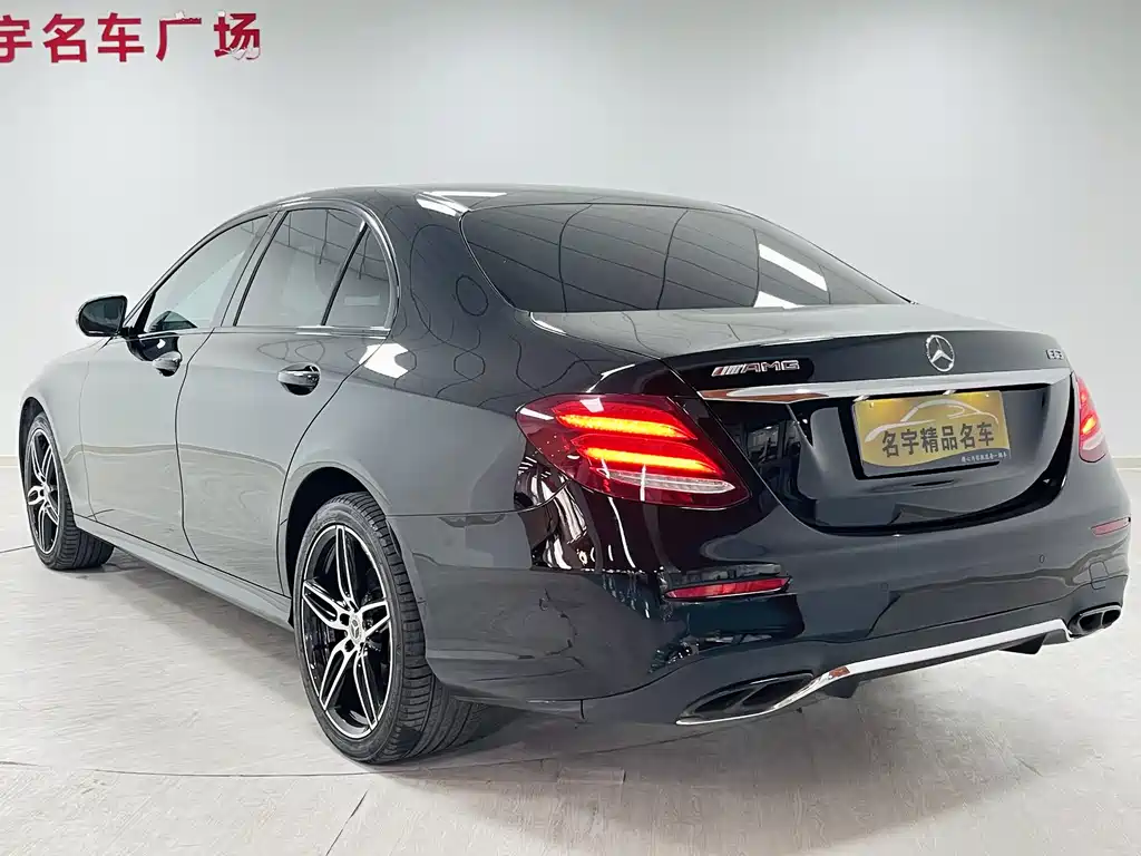 Mercedes-Benz E-Class 2018 — фото 19