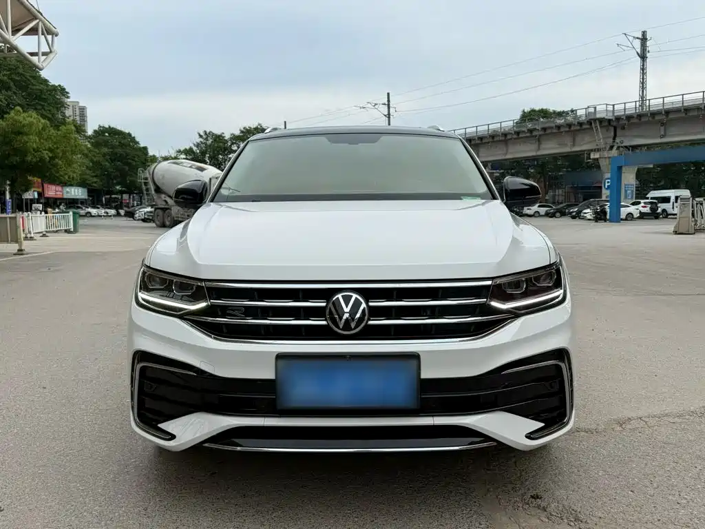 Volkswagen Tiguan X 2023 — фото 22