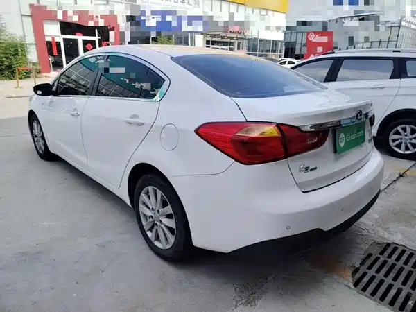 Kia K3 2016