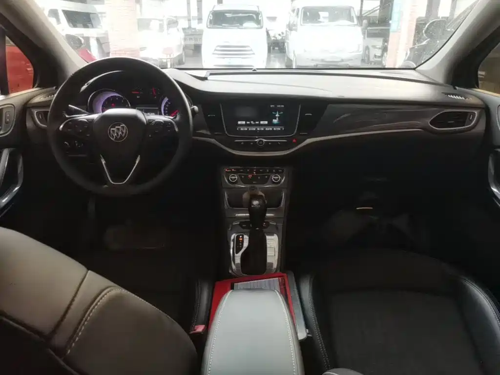 Buick Verano 2018 — фото 10