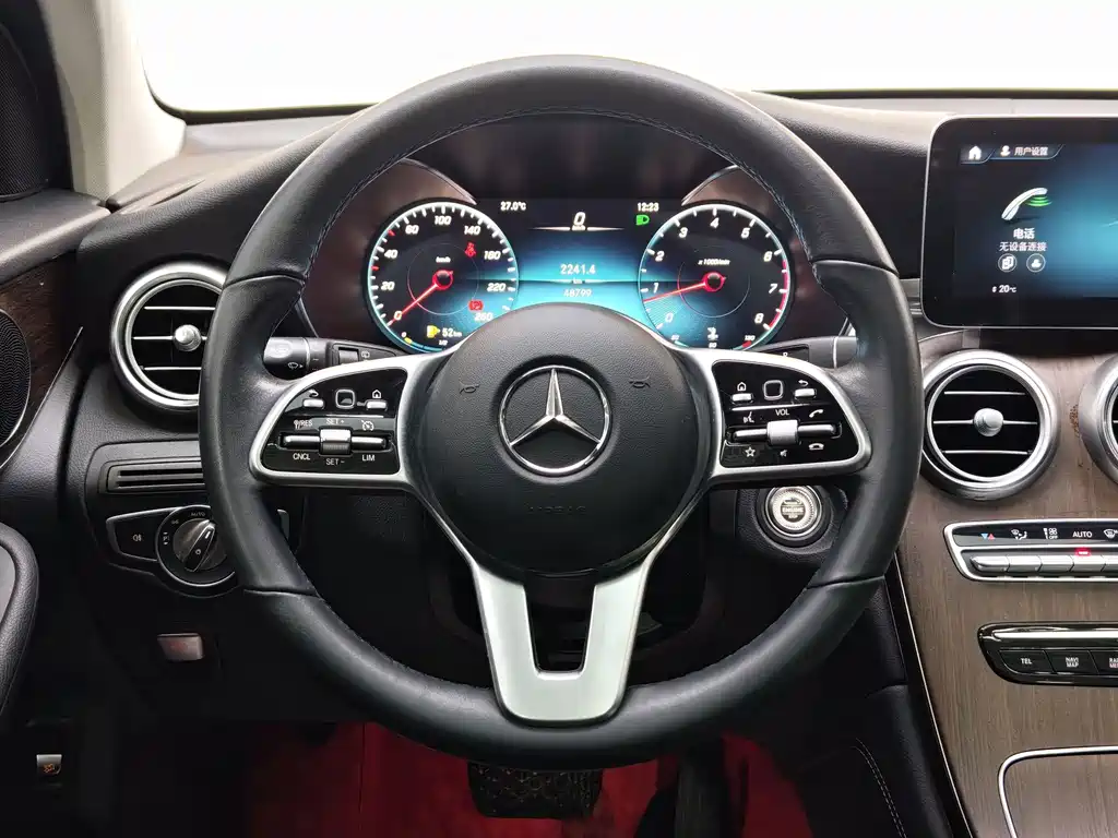 Mercedes-Benz GLC 2020 — фото 25