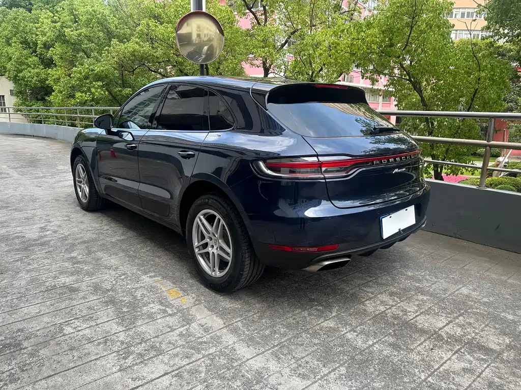 Porsche Macan 2020 — фото 15
