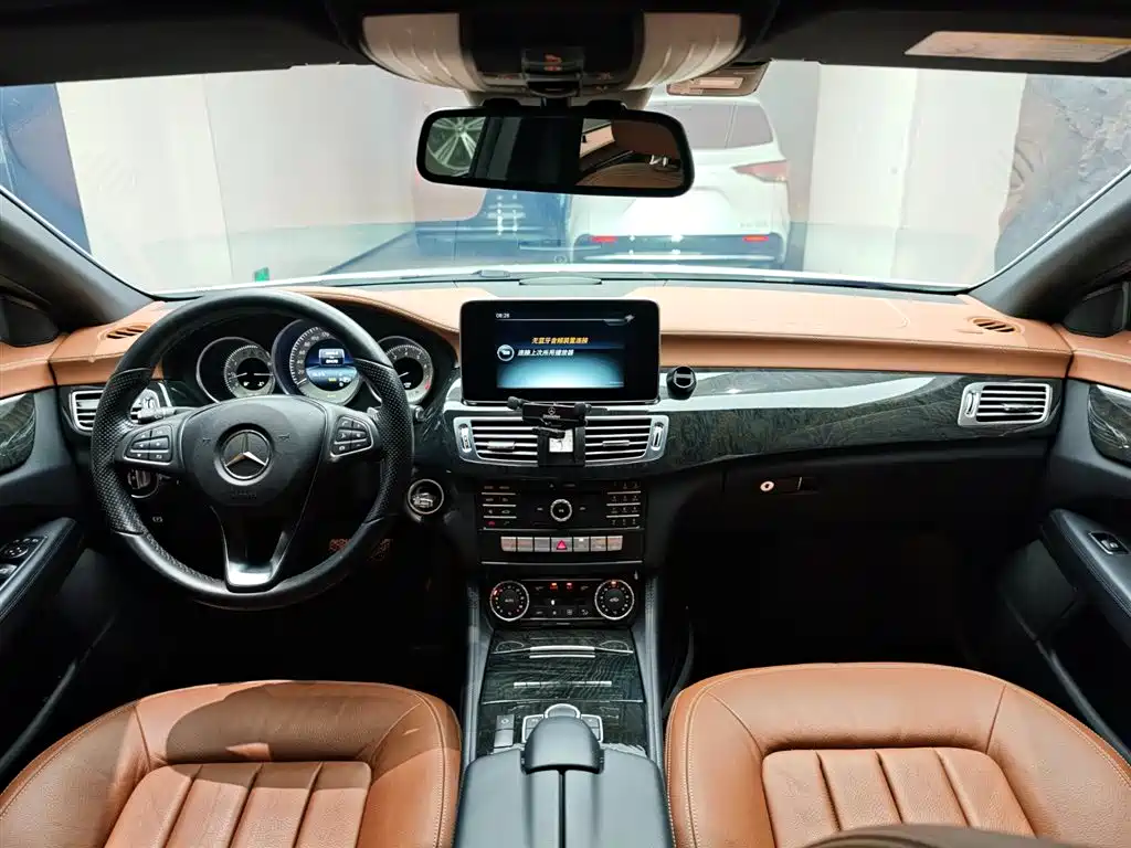 Mercedes-Benz CLS 2016 — фото 13