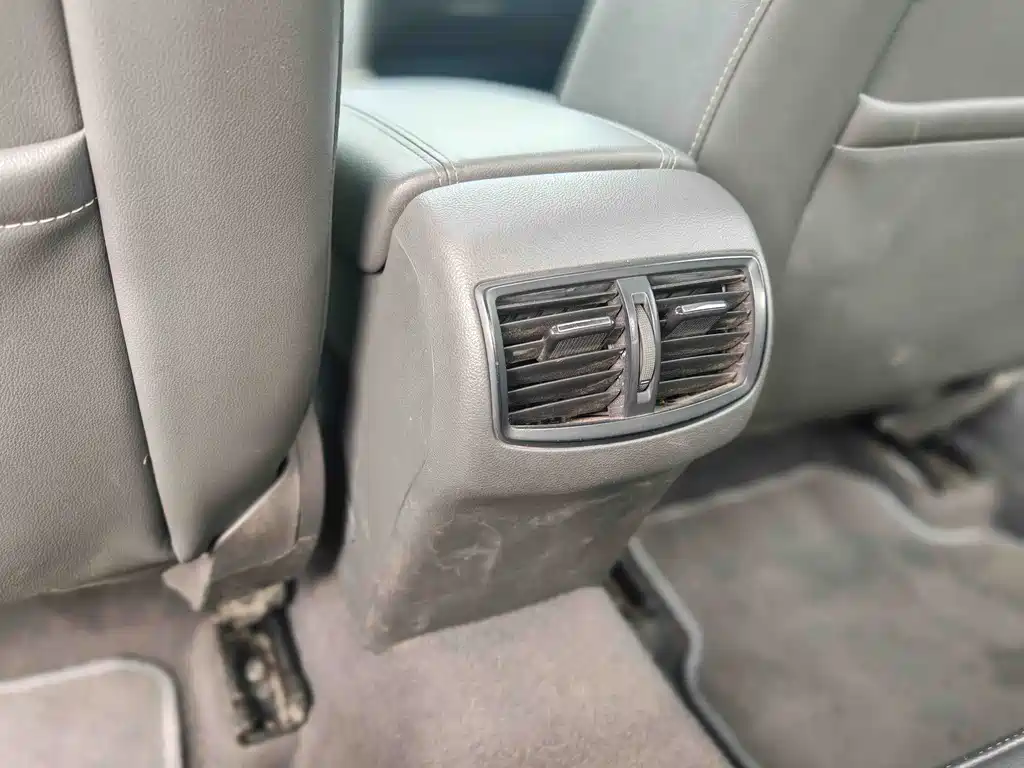Chevrolet Malibu 2017 — фото 17
