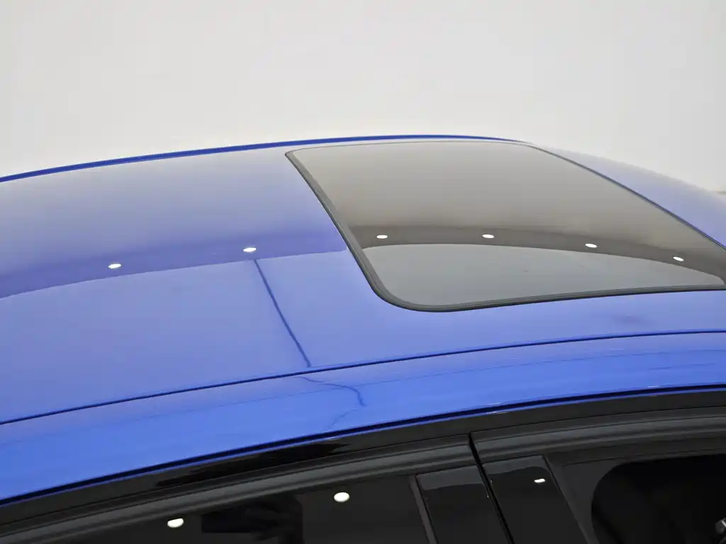 BMW 3 Series 2018 — фото 27