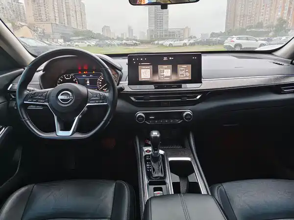Nissan Teana 2023