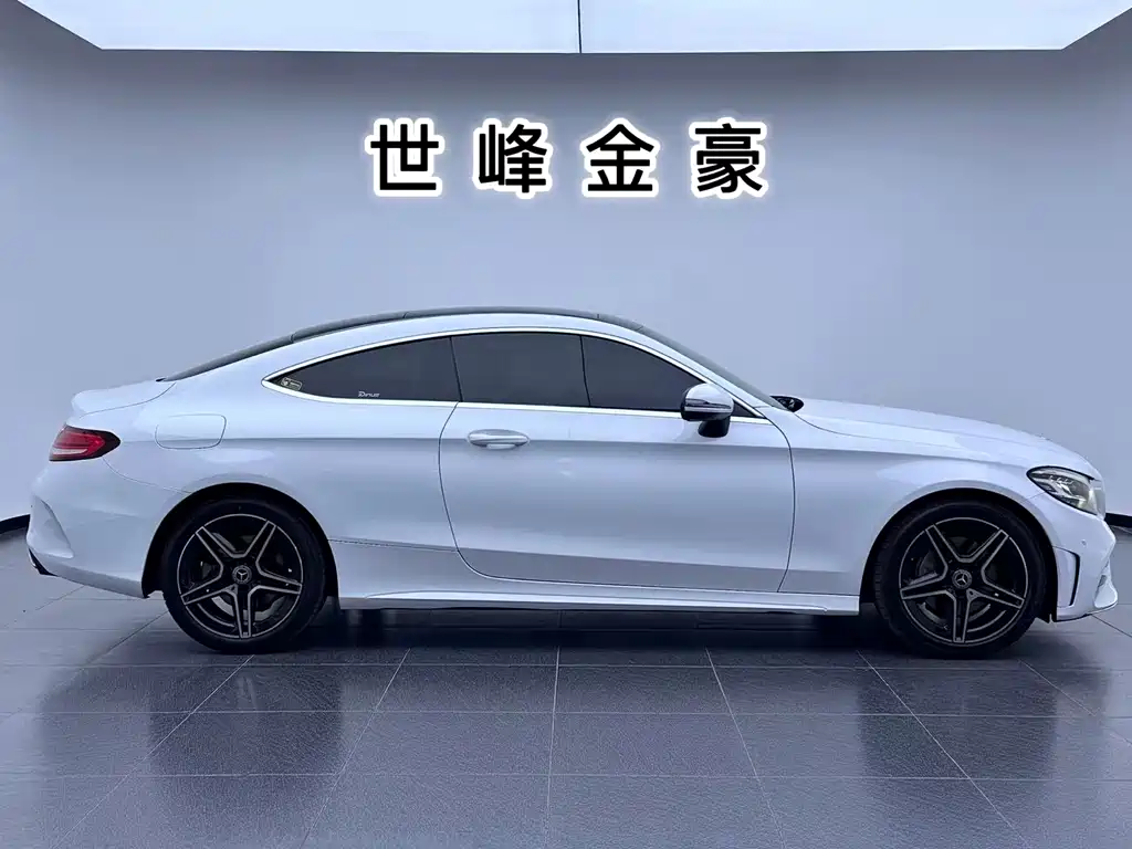 Mercedes-Benz C-Class 2022 — фото 18