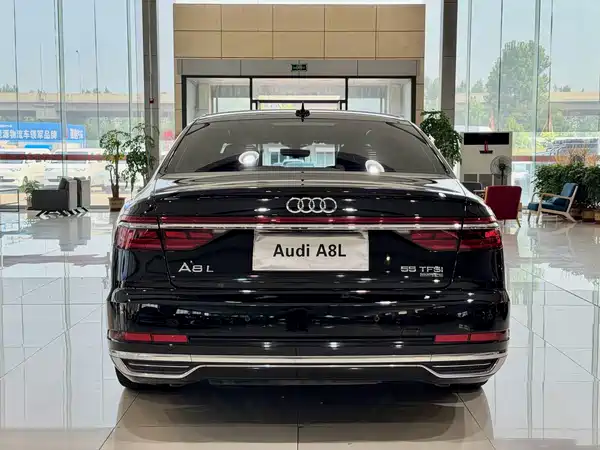 Audi A8 2021