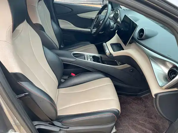 BYD Dolphin 2024
