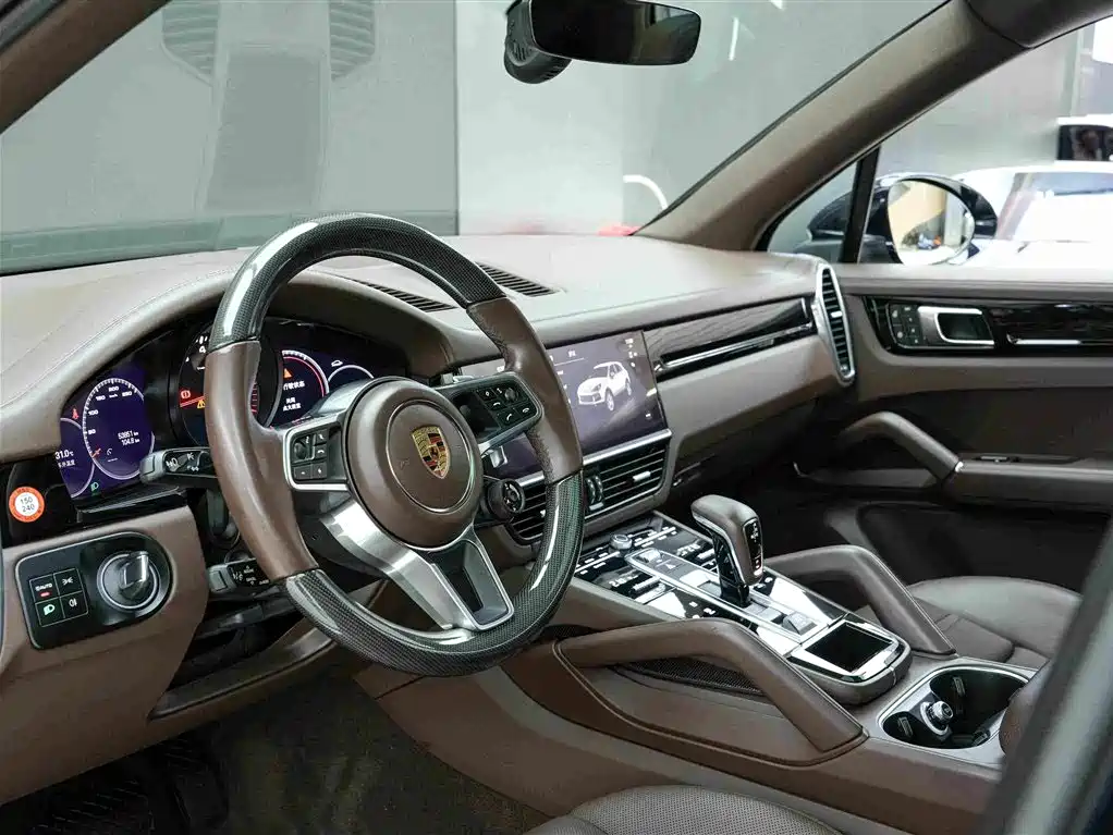 Porsche Cayenne 2022 — фото 8
