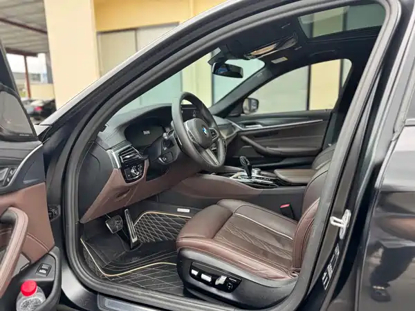 BMW 5 Series 2020