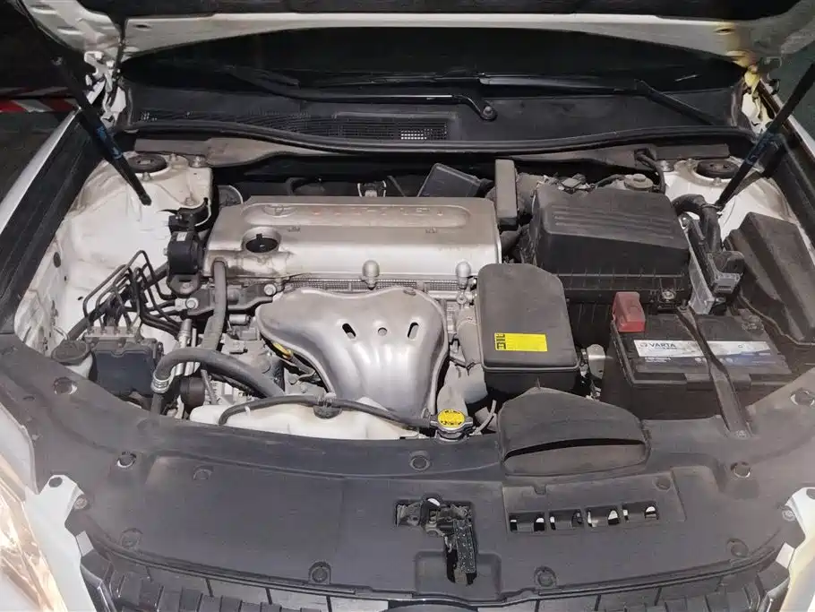 Toyota Camry 2013 — фото 10