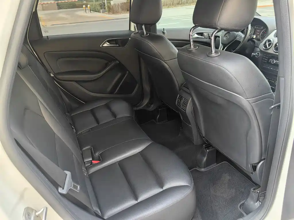 Mercedes-Benz B-Class 2013 — фото 12