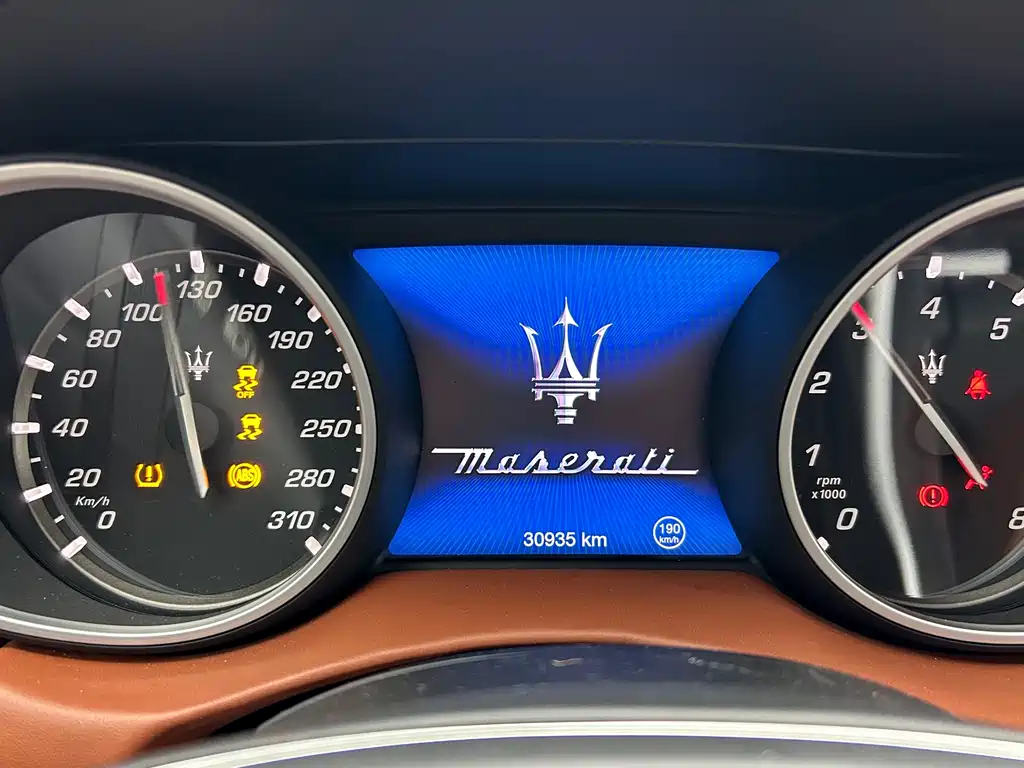 Maserati Levante 2020 — фото 21