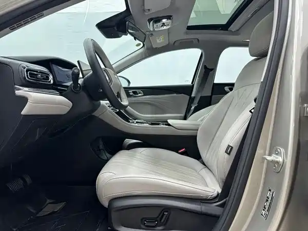 Geely Galaxy Star 6 2025