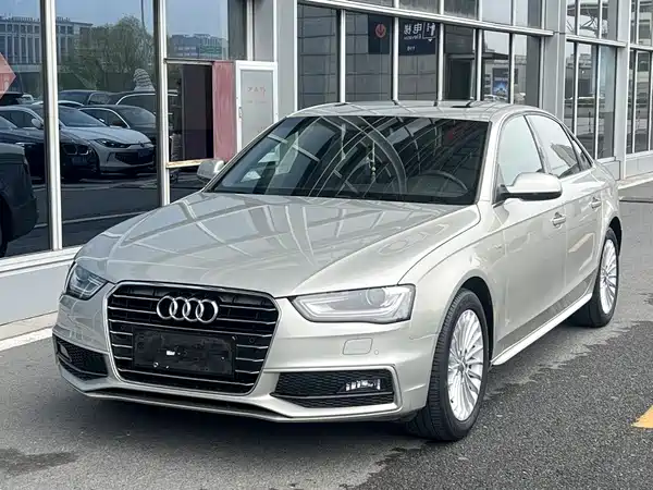 Audi A4L 2016