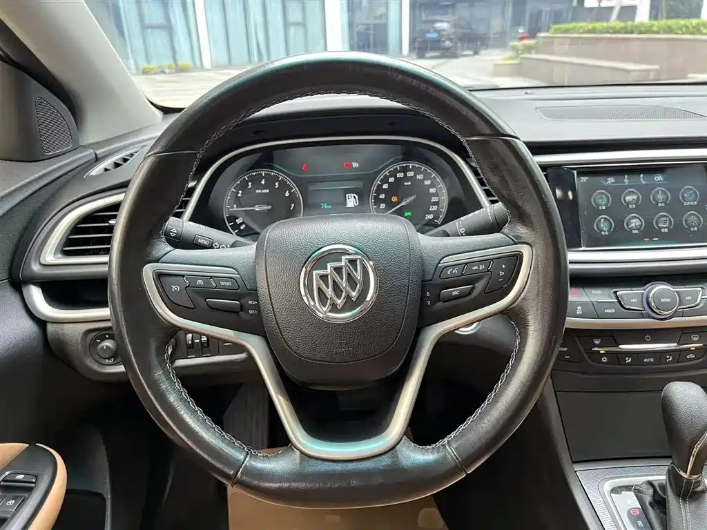 Buick Excelle 2018 — фото 11