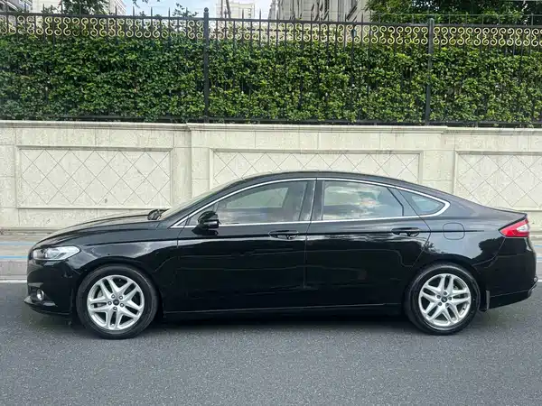 Ford Mondeo 2015