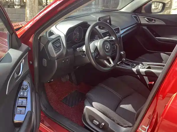 Mazda 3 Axela 2020