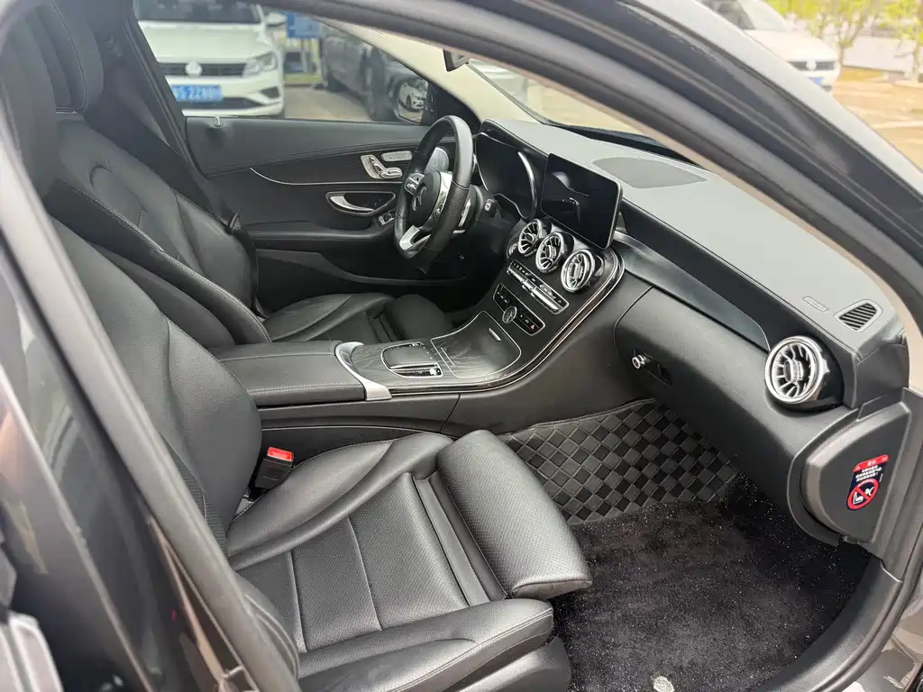 Mercedes-Benz C-Class 2021 — фото 12