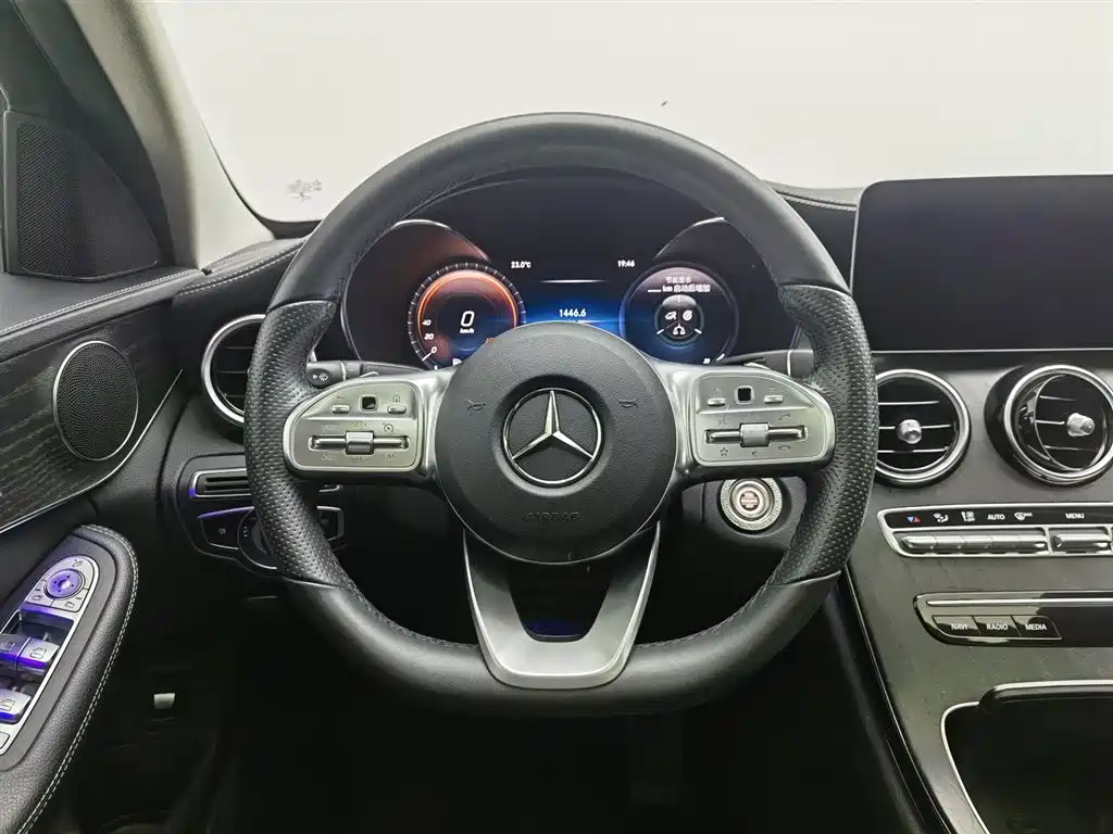 Mercedes-Benz C-Class 2021 — фото 11