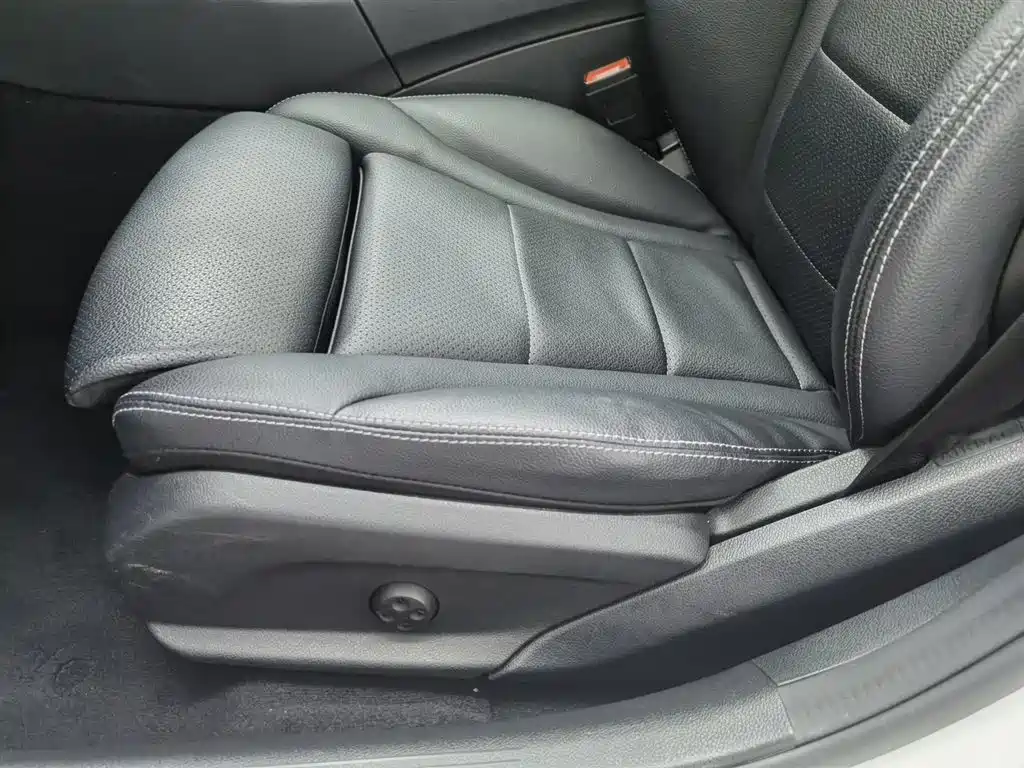 Mercedes-Benz C-Class 2021 — фото 20