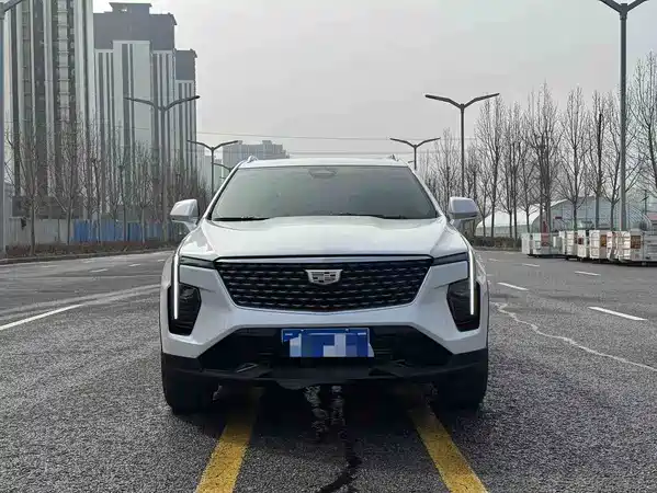 Cadillac XT4 2025