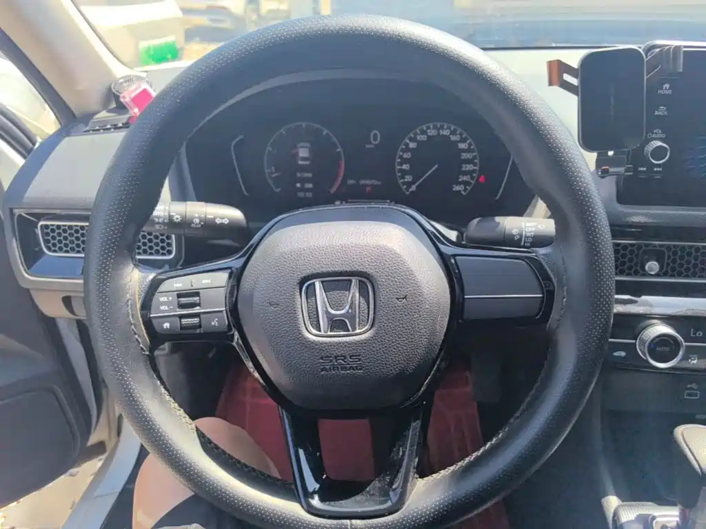 Honda Civic 2022 — фото 11