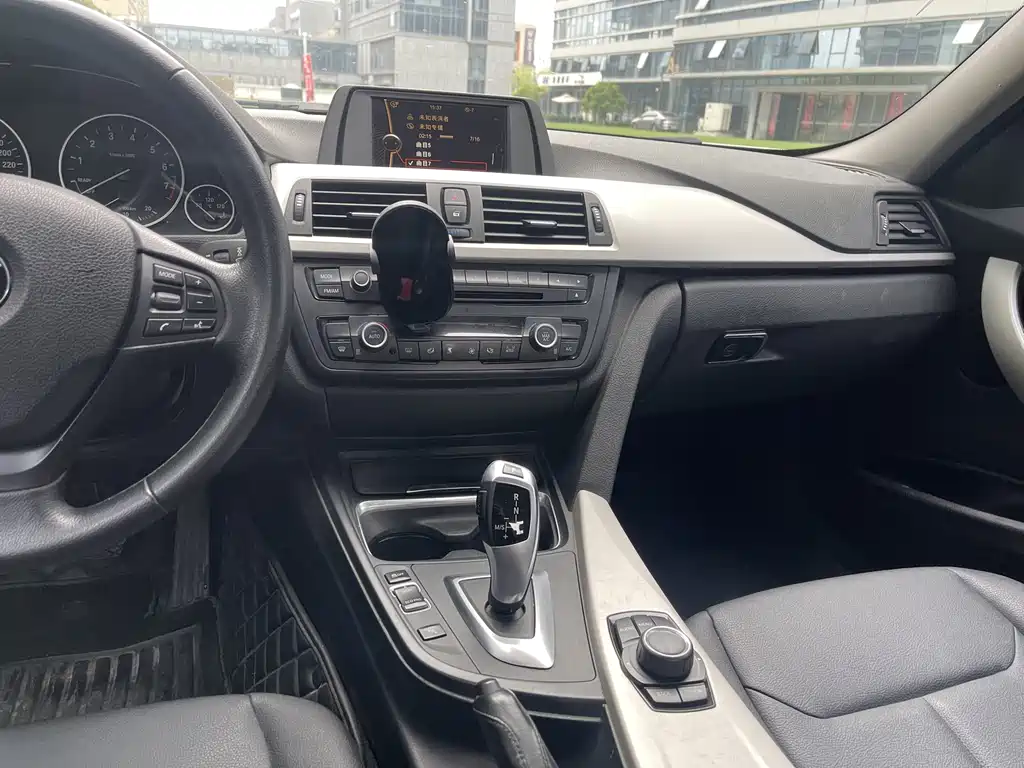 BMW 3 Series 2014 — фото 12