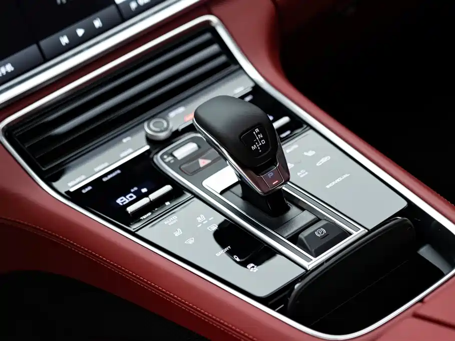Porsche Panamera 2022 — фото 17