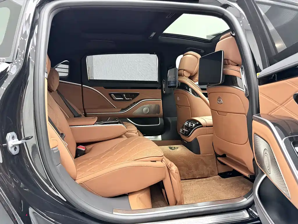 Mercedes-Benz S-Class 2025 — фото 14
