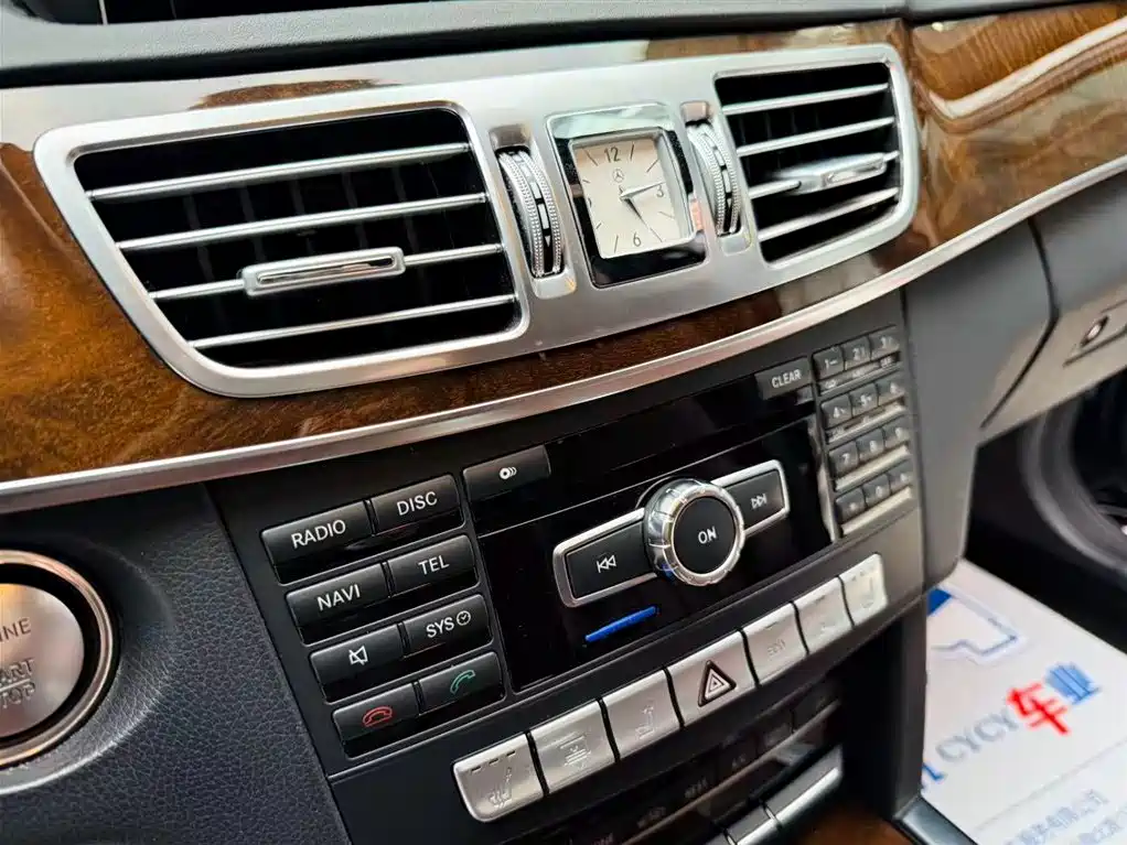 Mercedes-Benz E-Class 2015 — фото 11