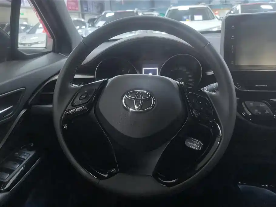Toyota IZOA 2019 — фото 15