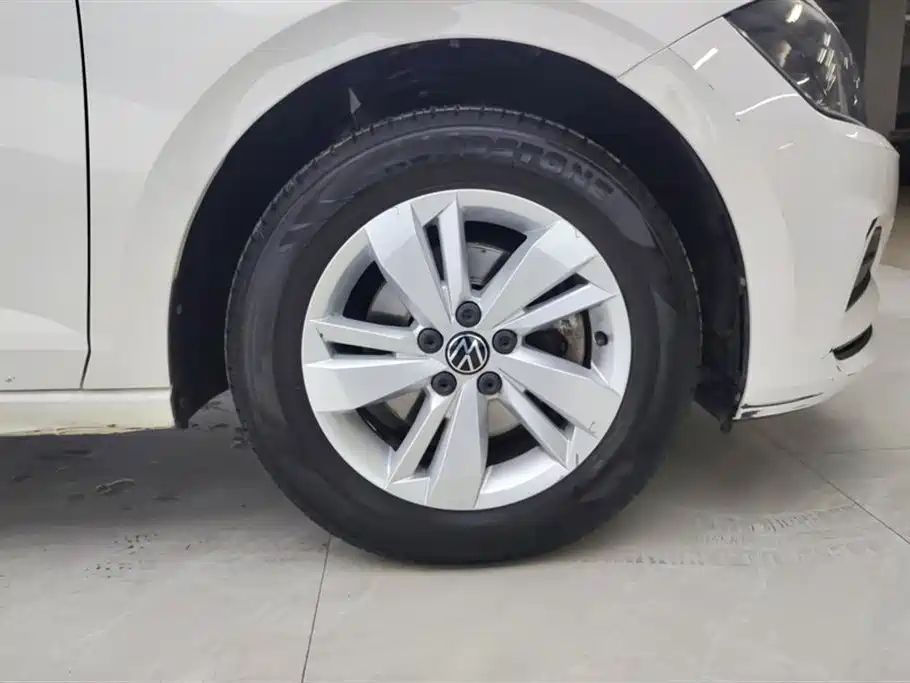 Volkswagen Polo 2021